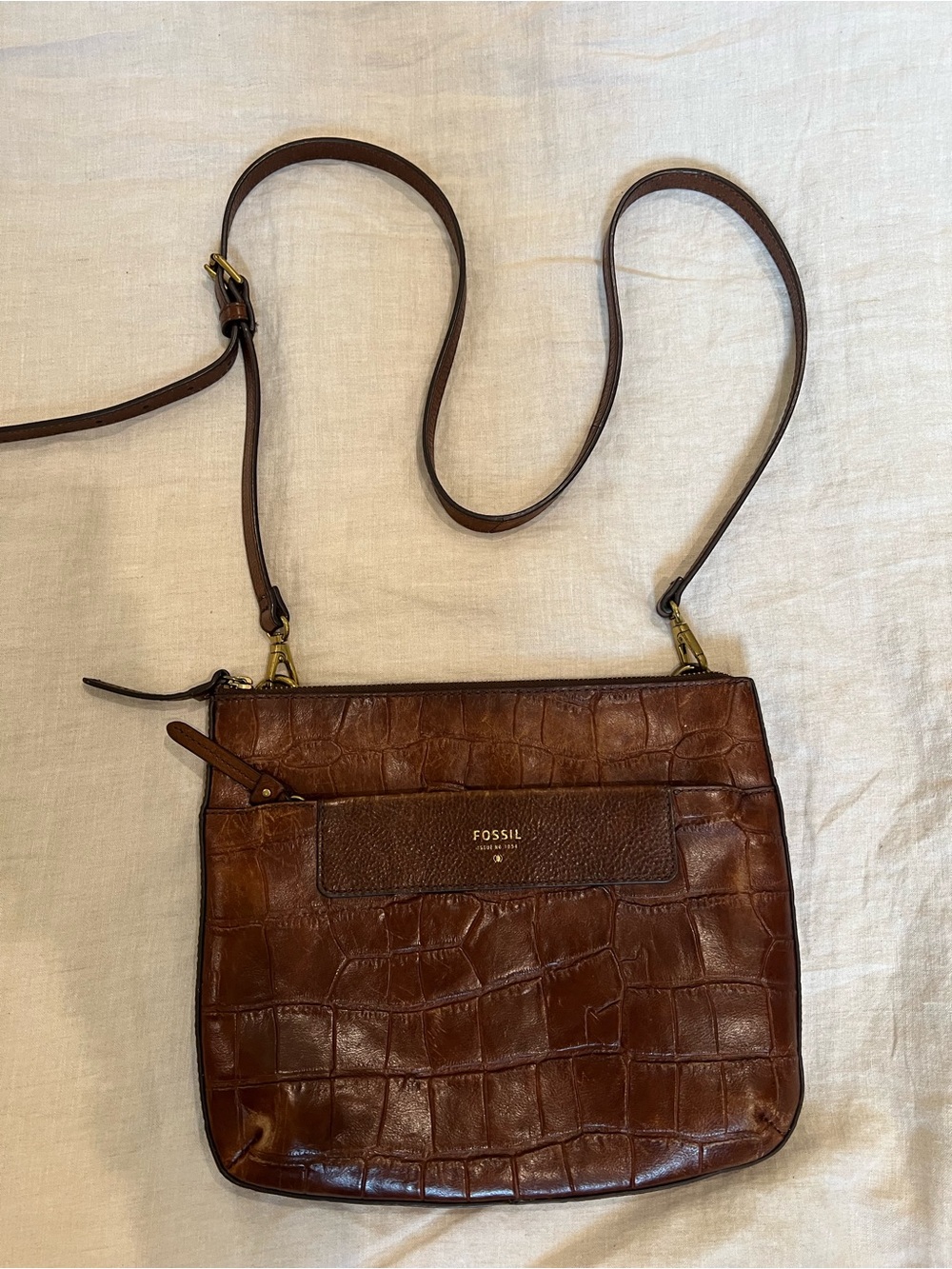 Vintage Fossil Brown Croc-Embossed Leather Crossbody Bag